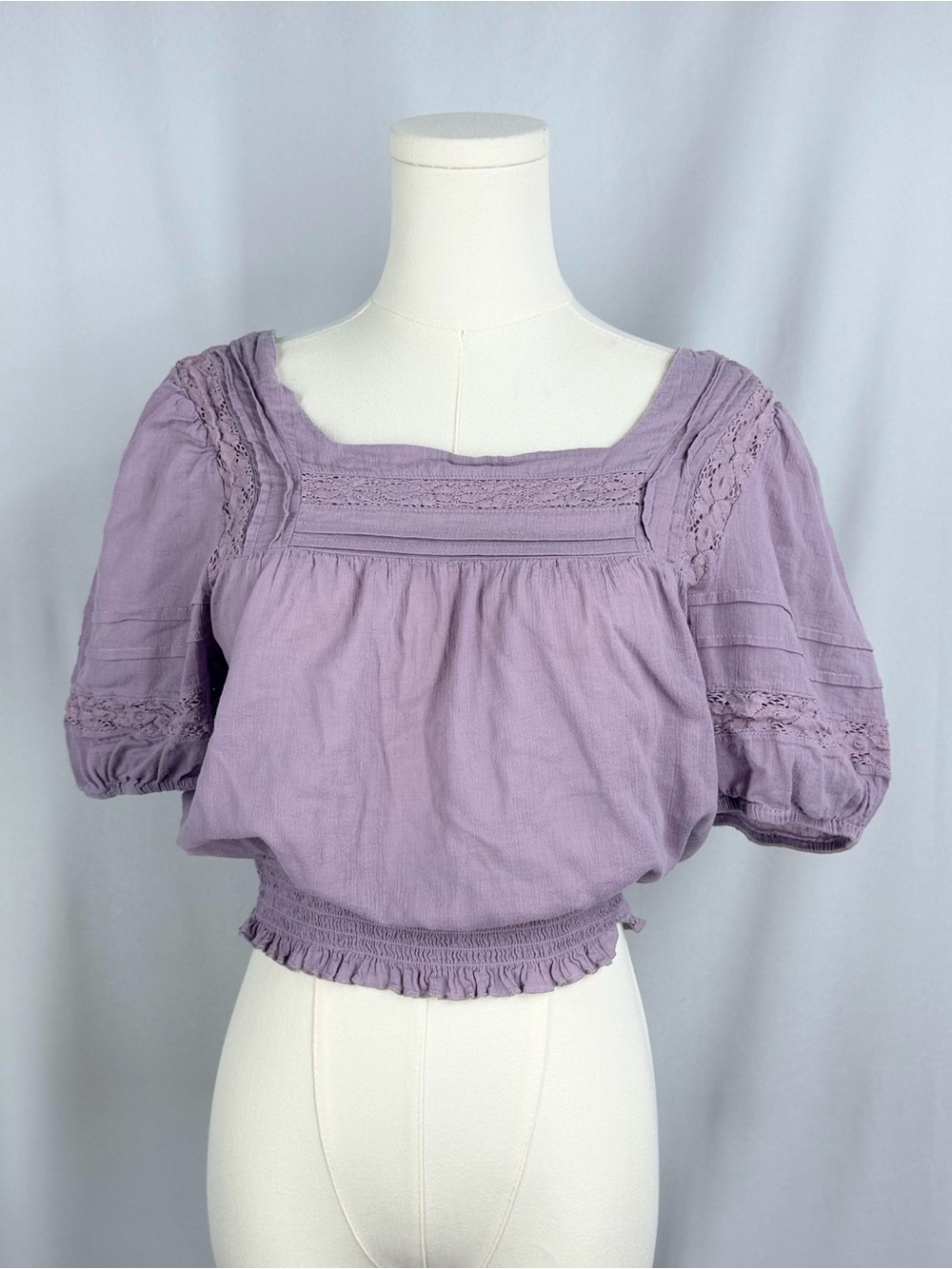 Coco + Jaimeson Purple Cottagecore Crop Blouse  Smocked Boho Puff Sleeve Medium